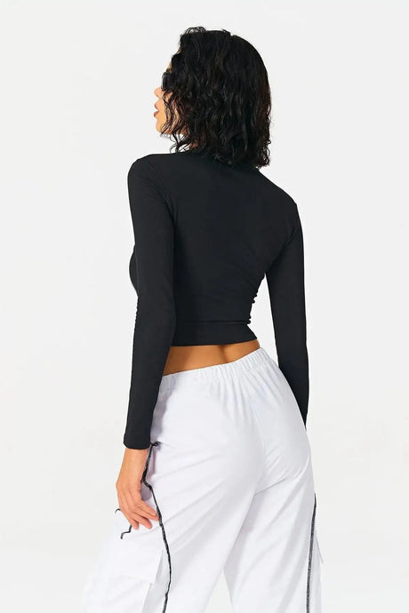 2023 Women's Contrasting Color Line Standing Collar Wears Knitted Shirts - Lootquake