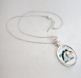 Collar con colgante de nácar bañado en plata "Pingüinos enamorados" - 44033