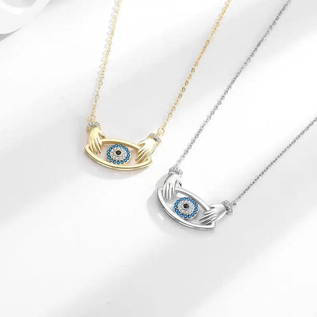 Necklace Women's Fashion Hands Hug Pendant - Lootquake