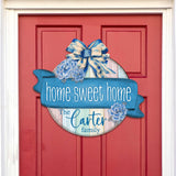 Letrero de bienvenida para puerta de entrada. Corona personalizada "Hogar, dulce hogar". Letrero de bienvenida para entrada principal - Decoración de porche delantero de madera - 933105HC