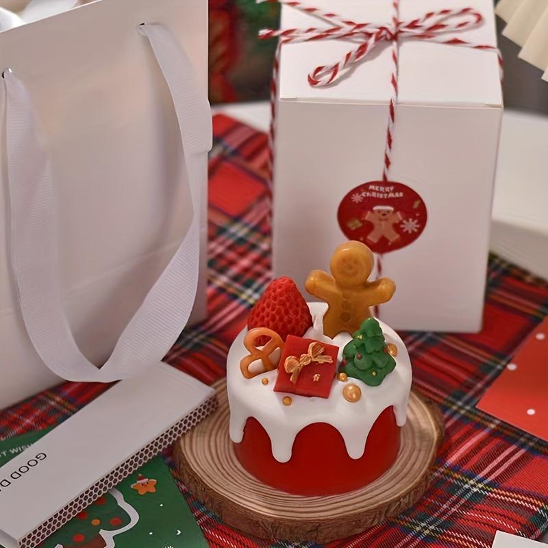 Bougie parfumée artisanale en forme de gâteau rouge, parfumée à la poire et à la lavande. Parfaite pour Noël, Halloween, Thanksgiving, les mariages, les anniversaires et plus encore. Cire de soja, utilisation en intérieur, pas besoin de piles.