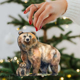 Adornos de madera de oso grizzly con cachorro de G.Debrekht - Decoración navideña con temática de vida silvestre - 8710105-2