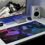 Alfombrilla de ratón para juegos duradera con un elegante diseño geométrico. Impermeable, antideslizante y lavable. Ideal para teclado y cuaderno de bocetos. Ideal para jugadores, oficina y estudio. Material de poliéster. No requiere pilas.