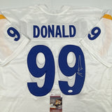 Camiseta de fútbol blanca autografiada/firmada de Aaron Donald Los Ángeles LA JSA COA