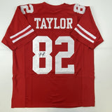 Camiseta de fútbol roja de San Francisco autografiada/firmada por John Taylor (JSA COA)
