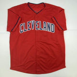 Camiseta de béisbol roja de Cleveland de Shane Bieber autografiada/firmada JSA COA