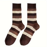 1 par de calcetines térmicos suaves y cómodos a rayas, modernos, informales, versátiles y absorbentes del sudor para deportes al aire libre.