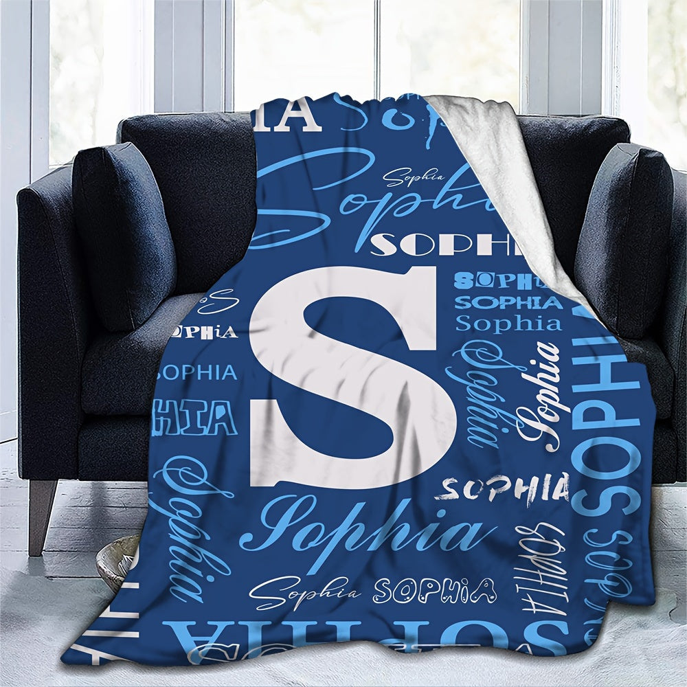 1pc Personalized Name Flannel Blanket - Cozy & Warm, Customized with Your Letters - A Perfect Commemorative Gift for Loved Ones, Ideal for Napping, Camping, & Travel Adventures