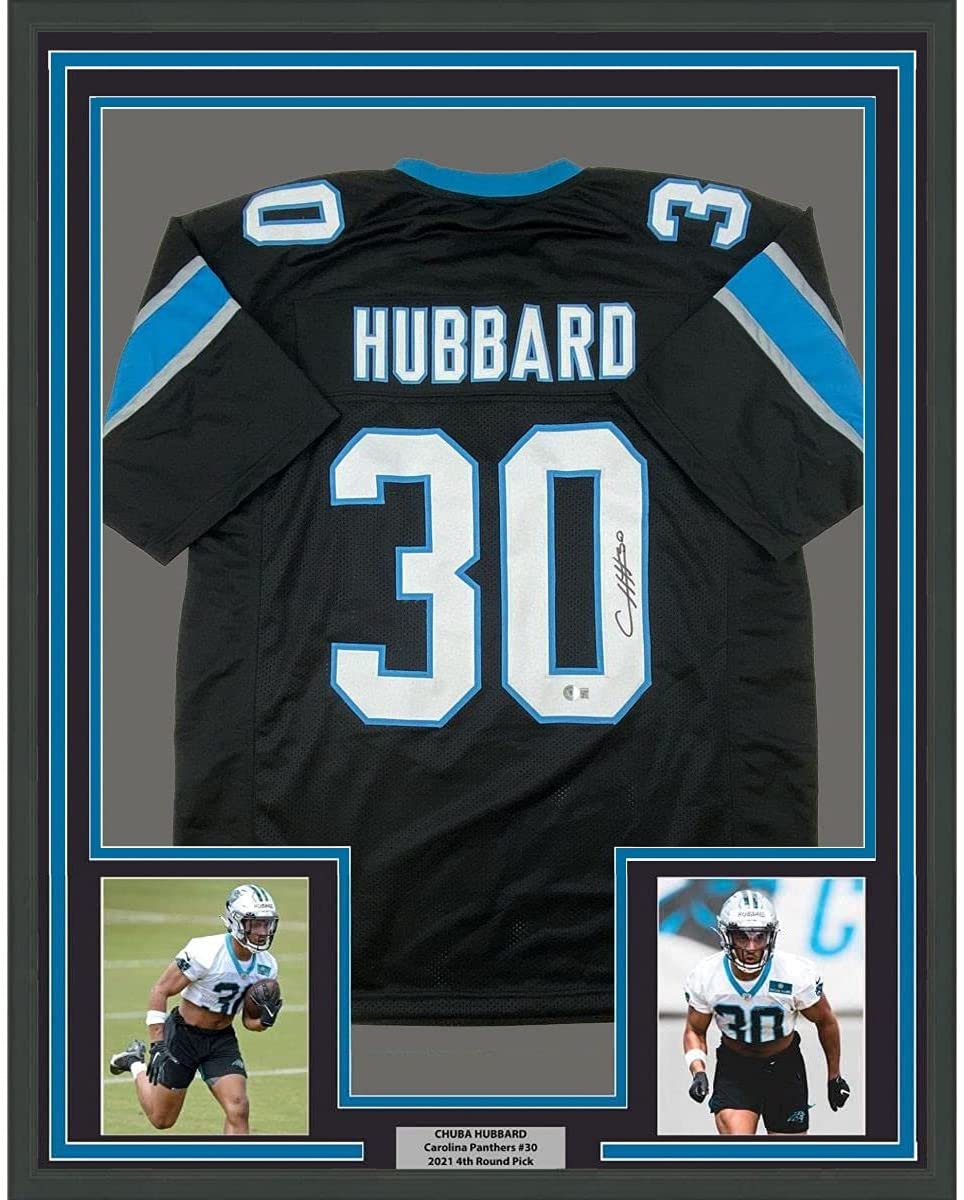 Camiseta de fútbol americano enmarcada, autografiada y firmada por Chuba Hubbard, 35 x 39, Carolina Black, Beckett BAS COA