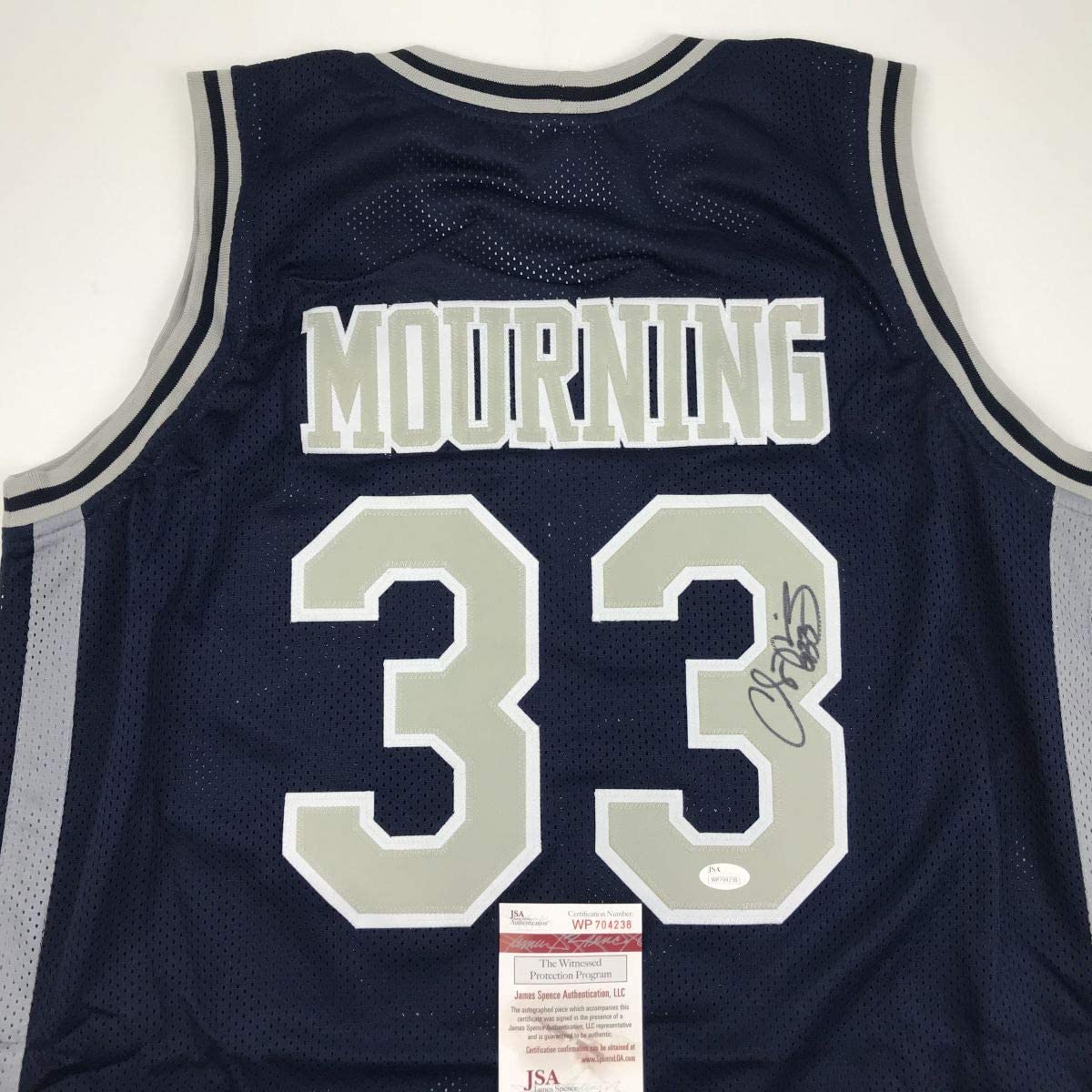 Camiseta de baloncesto universitaria azul de Georgetown de Alonzo Mourning autografiada y firmada por JSA COA
