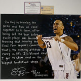 Foto de baloncesto universitario autografiada/firmada por Shabazz Napier con historia inscrita de los UConn Huskies, 16 x 20, Fanatics COA