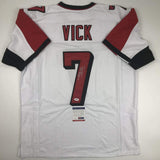 Camiseta de fútbol blanca de Atlanta autografiada/firmada de Michael Mike Vick. PSA/CÓDIGO DE ADN.
