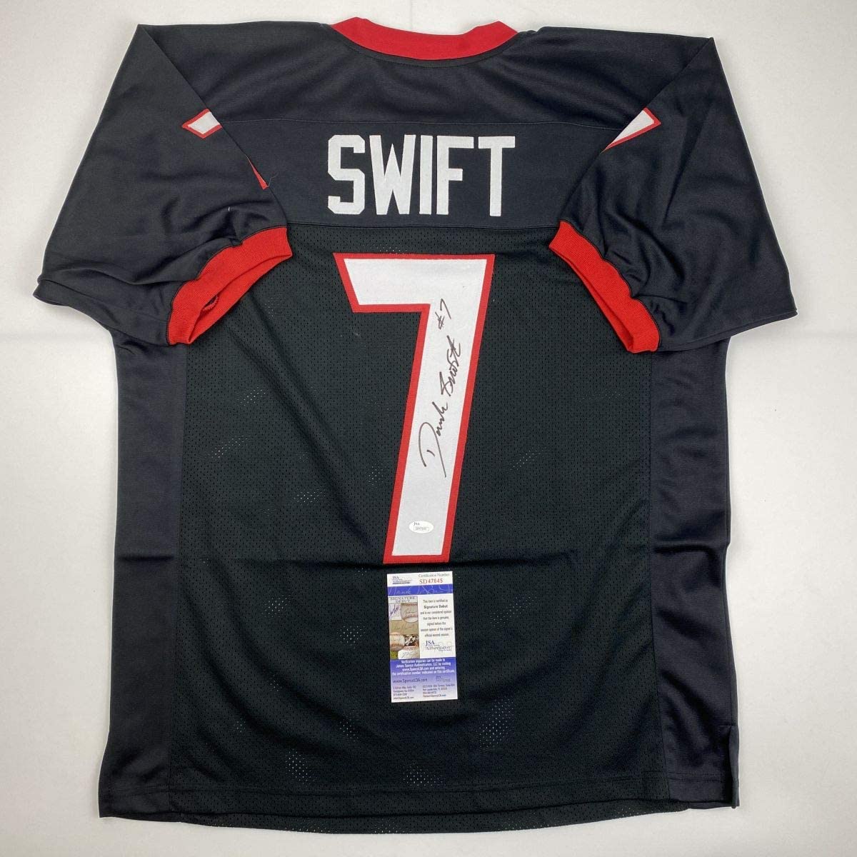Camiseta de fútbol americano universitario autografiada/firmada por D'Andre Swift, Georgia, color negro, JSA COA