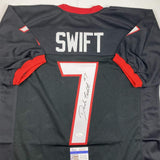 Camiseta de fútbol americano universitario autografiada/firmada por D'Andre Swift, Georgia, color negro, JSA COA