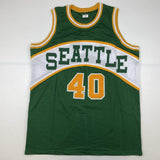 Camiseta de baloncesto verde de Seattle autografiada y firmada por Shawn Kemp (JSA COA)