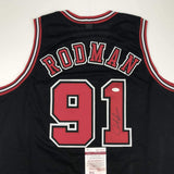 Camiseta de baloncesto negra de Chicago autografiada y firmada por Dennis Rodman (JSA COA)