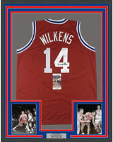 Camiseta de baloncesto roja de San Luis, enmarcada, autografiada y firmada por Lenny Wilkens, 35 x 39, JSA COA