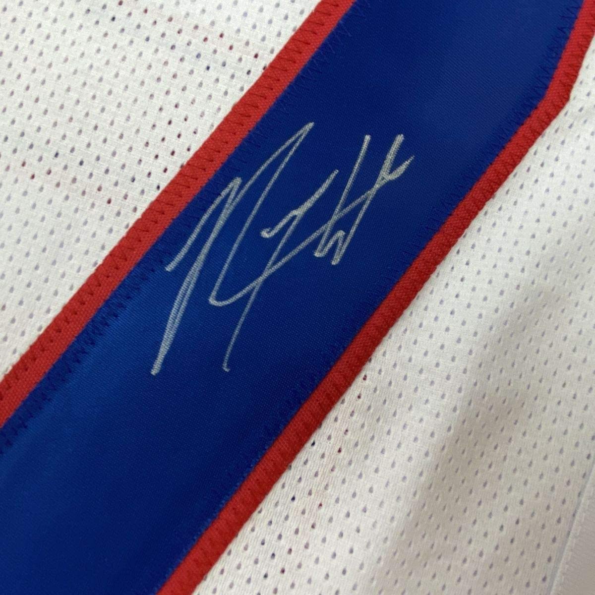 Camiseta de fútbol blanca de Nueva York de 35 x 39, enmarcada, autografiada y firmada por Rodney Hampton (JSA COA)