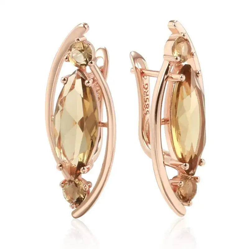 French Hollow Pattern Heart-shaped Earrings - Lootquake