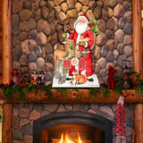 Decoración navideña de Papá Noel con un toque de escarcha y bosque, de Susan Winget.