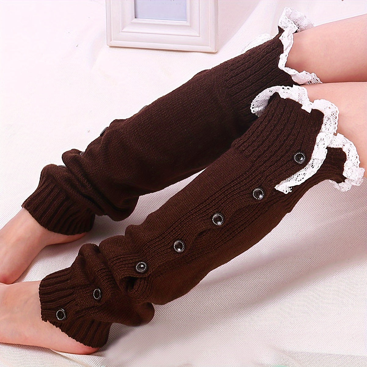 Calentadores de piernas de punto con ribete de encaje: suaves, elásticos y por encima de la rodilla para mujer. Medias y calcetines a juego con botones decorativos para el frío.
