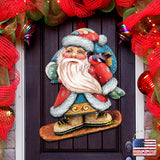 Decoración navideña para puerta con Papá Noel haciendo snowboard de G. DeBrekht - Decoración navideña con muñeco de nieve de Papá Noel - 8119171H