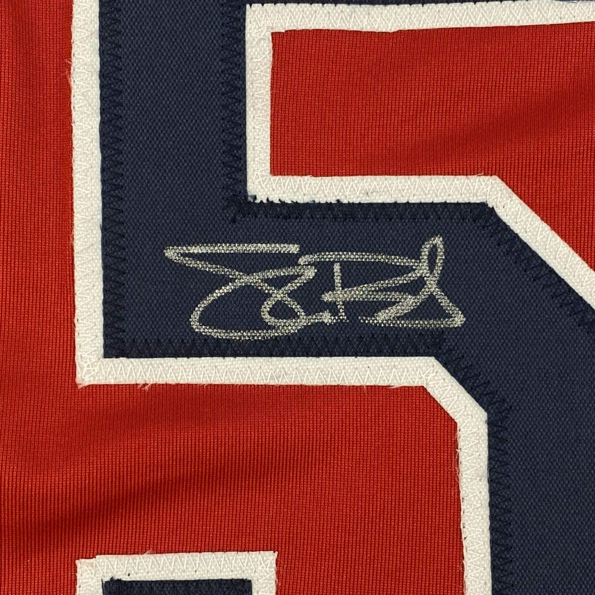 Camiseta de béisbol roja de Cleveland de Shane Bieber autografiada/firmada JSA COA