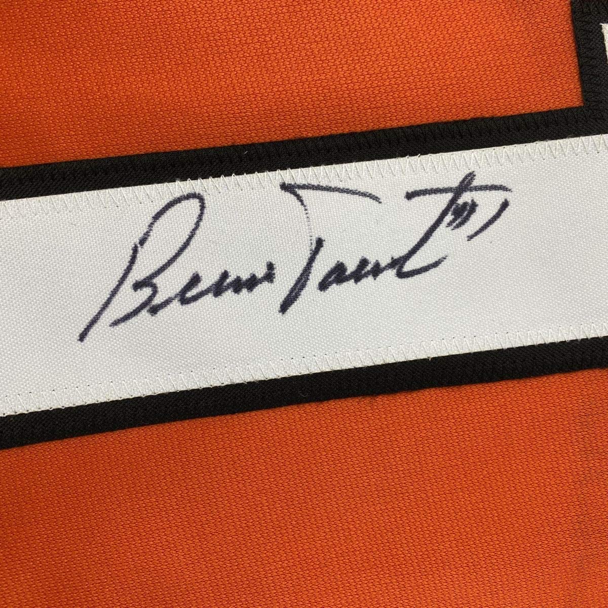 Camiseta de hockey naranja de Filadelfia autografiada/firmada por Bernie Parent (JSA COA)