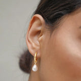 Small Water Drop Shape Pearl Pendant Necklace And Earrings Suite Women - Lootquake