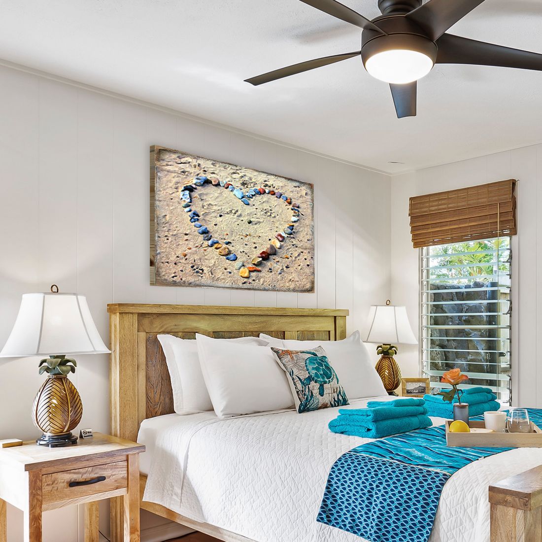 Arte de pared costero de madera con forma de corazón de Sperber de Nature Wonders - Decoración costera con vida marina - 95254B