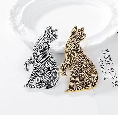 Cute Cat Brooch With Ancient Animals - Lootquake