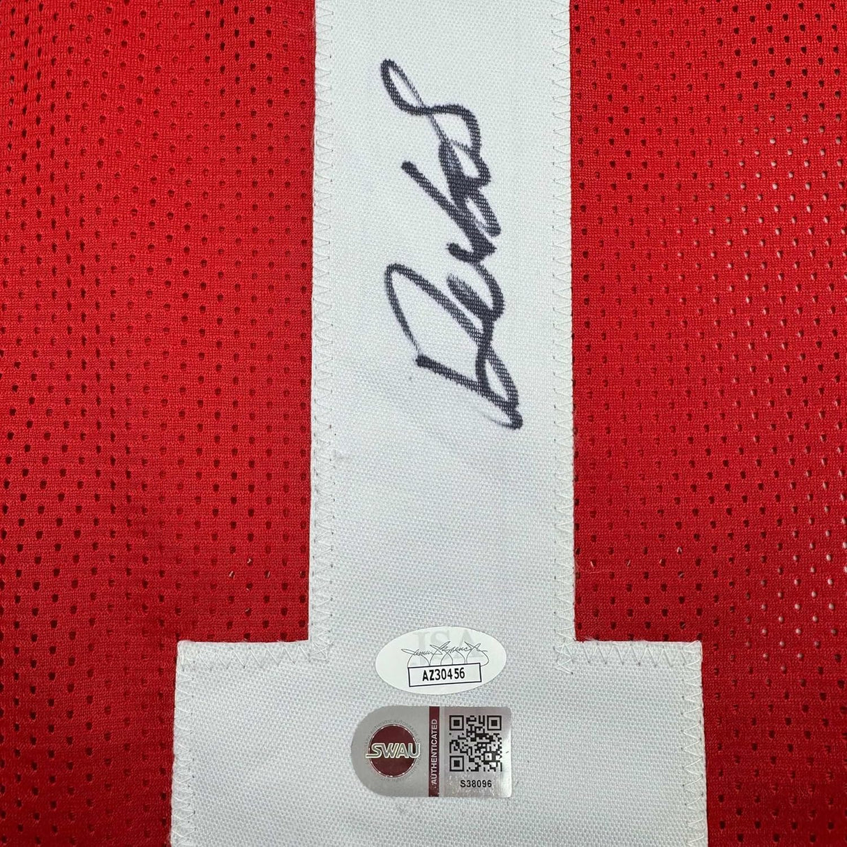 Camiseta de fútbol rojo de San Francisco, enmarcada, autografiada y firmada por Deebo Samuel, 35 x 39, JSA COA