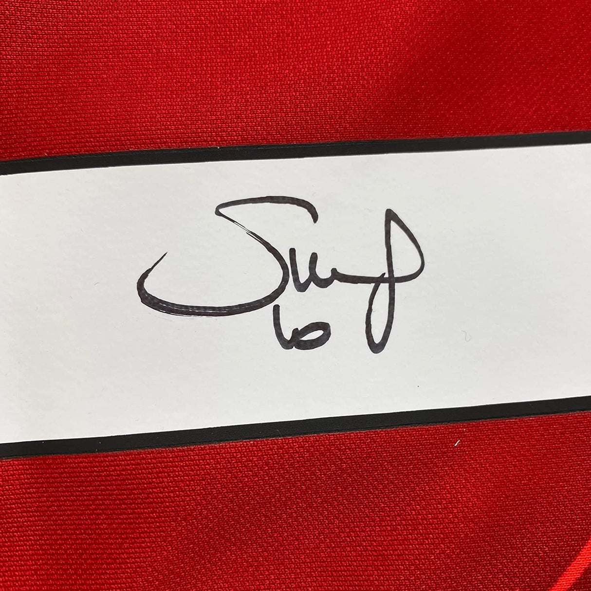 Camiseta de fútbol roja del Liverpool Beckett BAS COA enmarcada y autografiada de Sadio Mane (35 x 39)