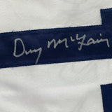 Camiseta de béisbol blanca de Detroit de 35 x 39, enmarcada, autografiada y firmada por Denny McLain (JSA COA)