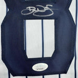 Camiseta de béisbol de rayas de Nueva York de 35 x 39 de Devin Williams, enmarcada, autografiada y firmada (JSA COA)