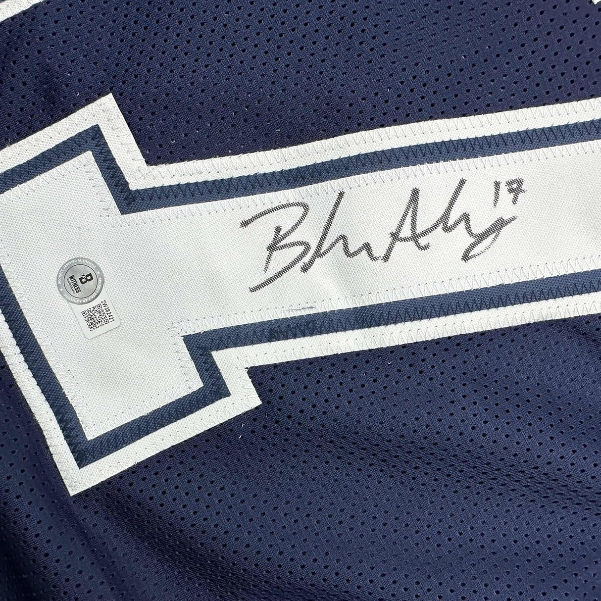 Camiseta de fútbol azul Dallas Beckett BAS COA enmarcada, autografiada y firmada por Brandon Aubrey, 35 x 39