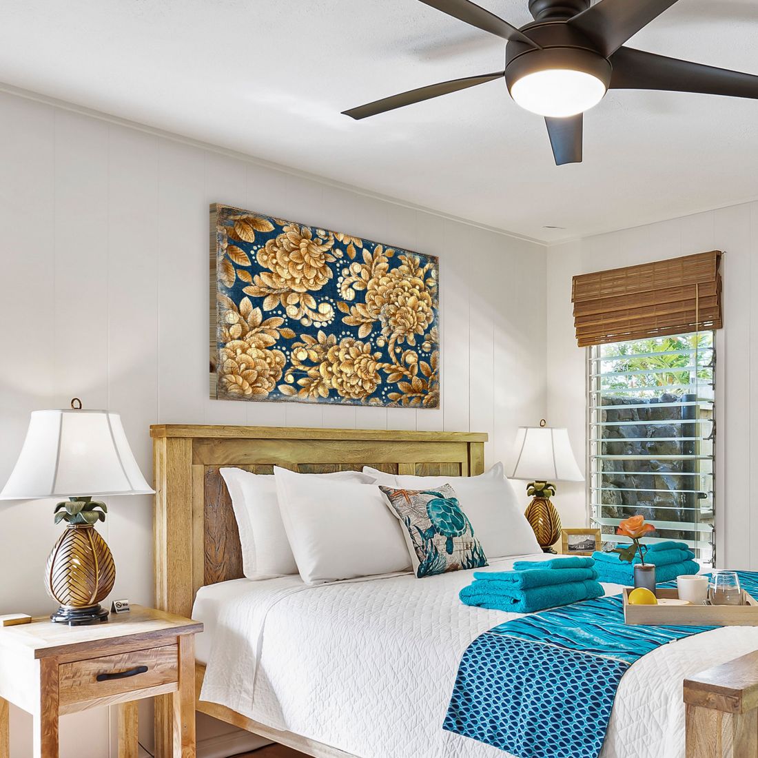 Arte floral dorado sobre madera rústica azul marino de G. DeBrekht - Decoración floral ornamental - 95014B