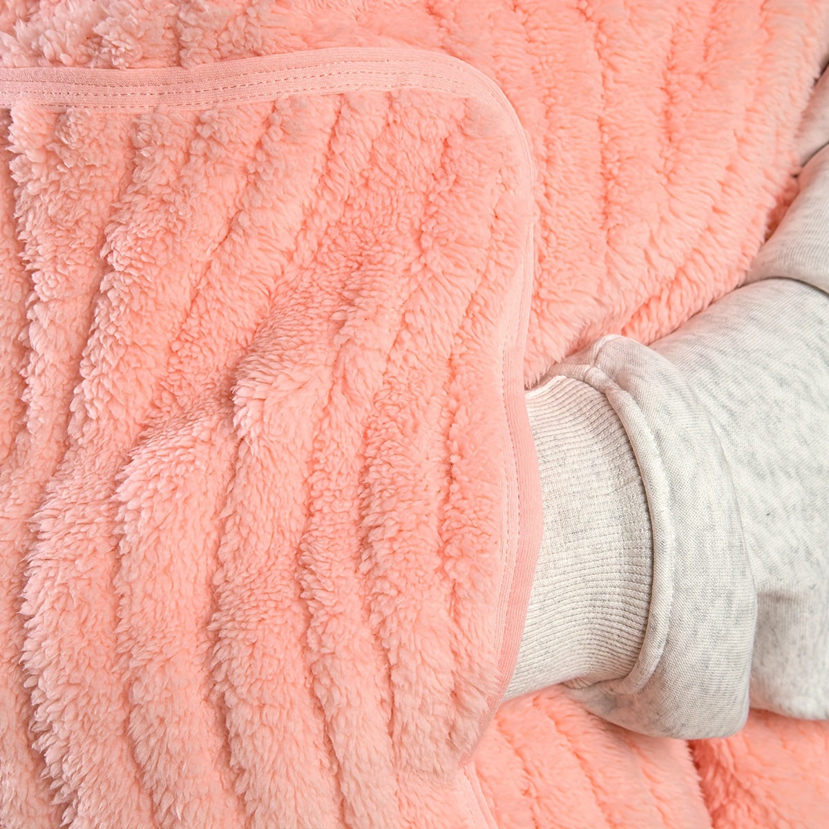 Couverture d'automne et d'hiver douillette - Jeté avec poche chaude pour maman, rangement pratique et tissu doux - Cadeau d'Halloween et de Noël parfait pour la famille et les amis