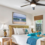 Arte mural costero de madera "Surfista en la orilla" de Nature Wonders - Decoración costera de vida marina - 95227-2B