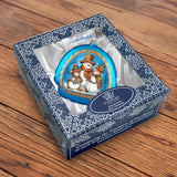 Adorno de vidrio arcoíris con familia de muñecos de nieve de G. Debrekht - Decoración navideña de Papá Noel - 756-020