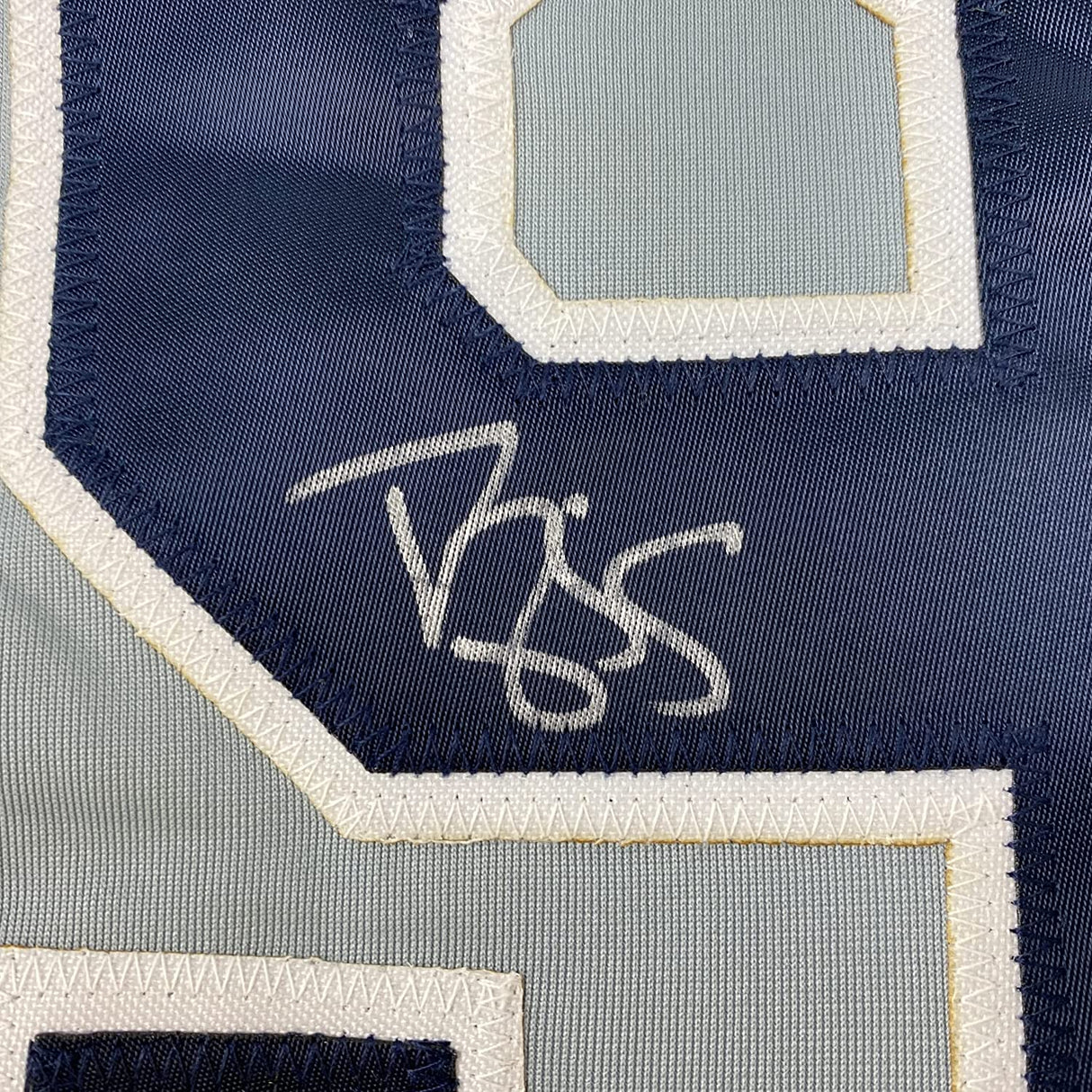 Camiseta de béisbol gris de Nueva York de 35 x 39, enmarcada, autografiada y firmada por Darryl Strawberry. PSA/Certificado de ADN.