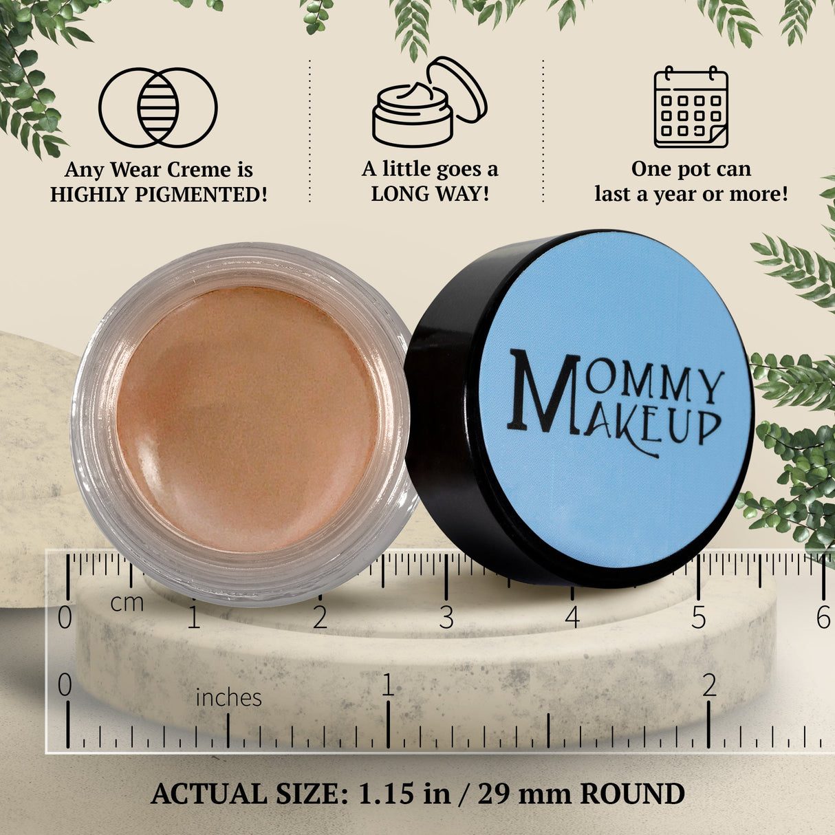 Crema Misty Mocha Any Wear: Un producto multiusos, resistente al agua, que se transforma en crema y polvo para ojos, mejillas y labios. Se puede usar en cualquier lugar.