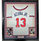 Camiseta de béisbol enmarcada, autografiada y firmada por Ronald Acuña Jr., 35 x 39, color gris Atlanta, JSA COA