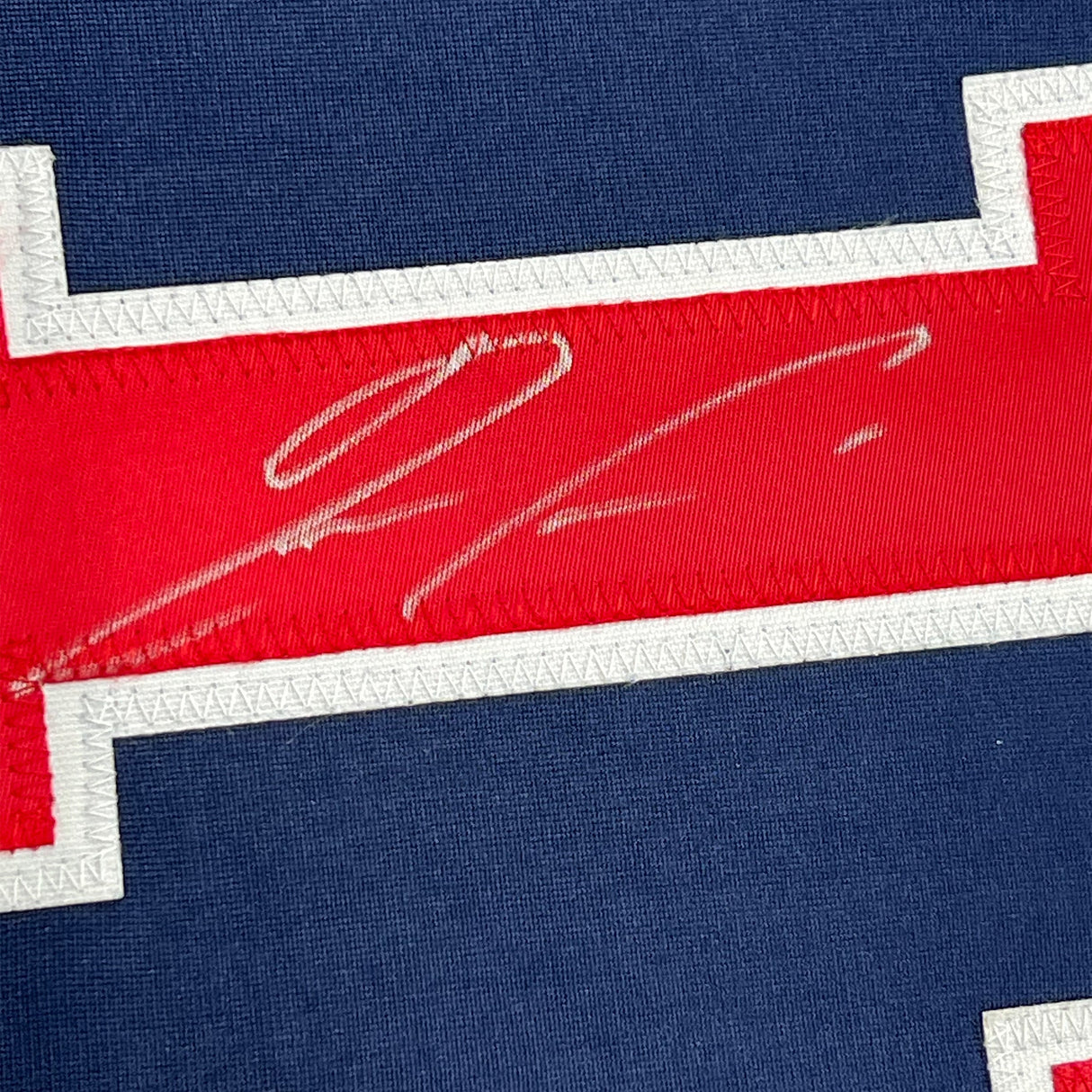 Camiseta de béisbol azul Atlanta de Ronald Acuña Jr., enmarcada, autografiada y firmada, 35 x 39, JSA COA