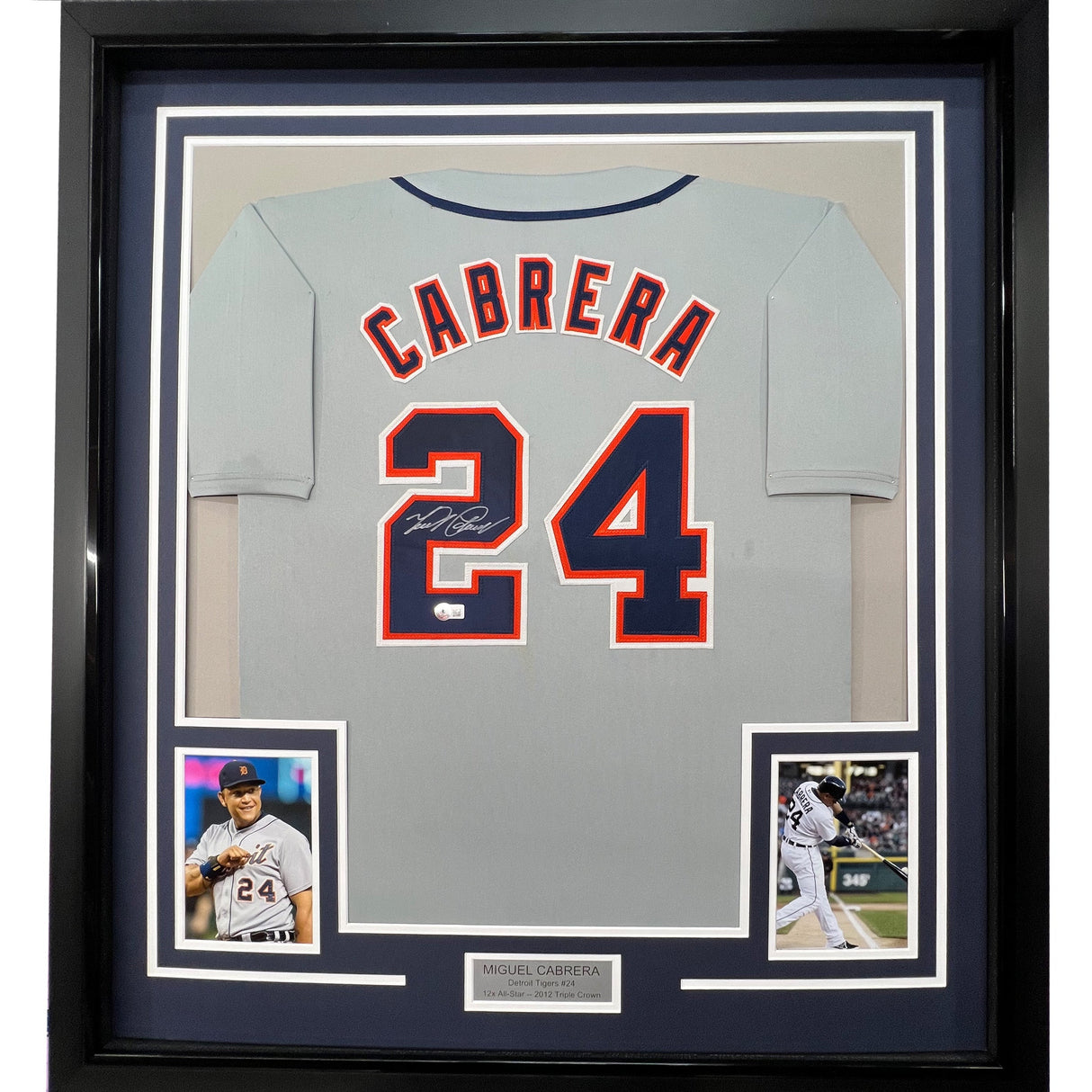 Camiseta de béisbol enmarcada, autografiada y firmada por Miguel Cabrera, 35 x 39, gris Detroit, JSA COA