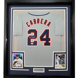 Camiseta de béisbol enmarcada, autografiada y firmada por Miguel Cabrera, 35 x 39, gris Detroit, JSA COA