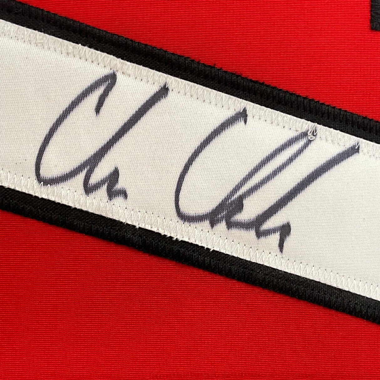 Camiseta de hockey roja de Chicago de 35 x 39, enmarcada, autografiada y firmada por Chris Chelios (JSA COA)