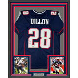 Camiseta de fútbol azul de Nueva Inglaterra Beckett BAS COA enmarcada, autografiada y firmada por Corey Dillon, 35 x 39
