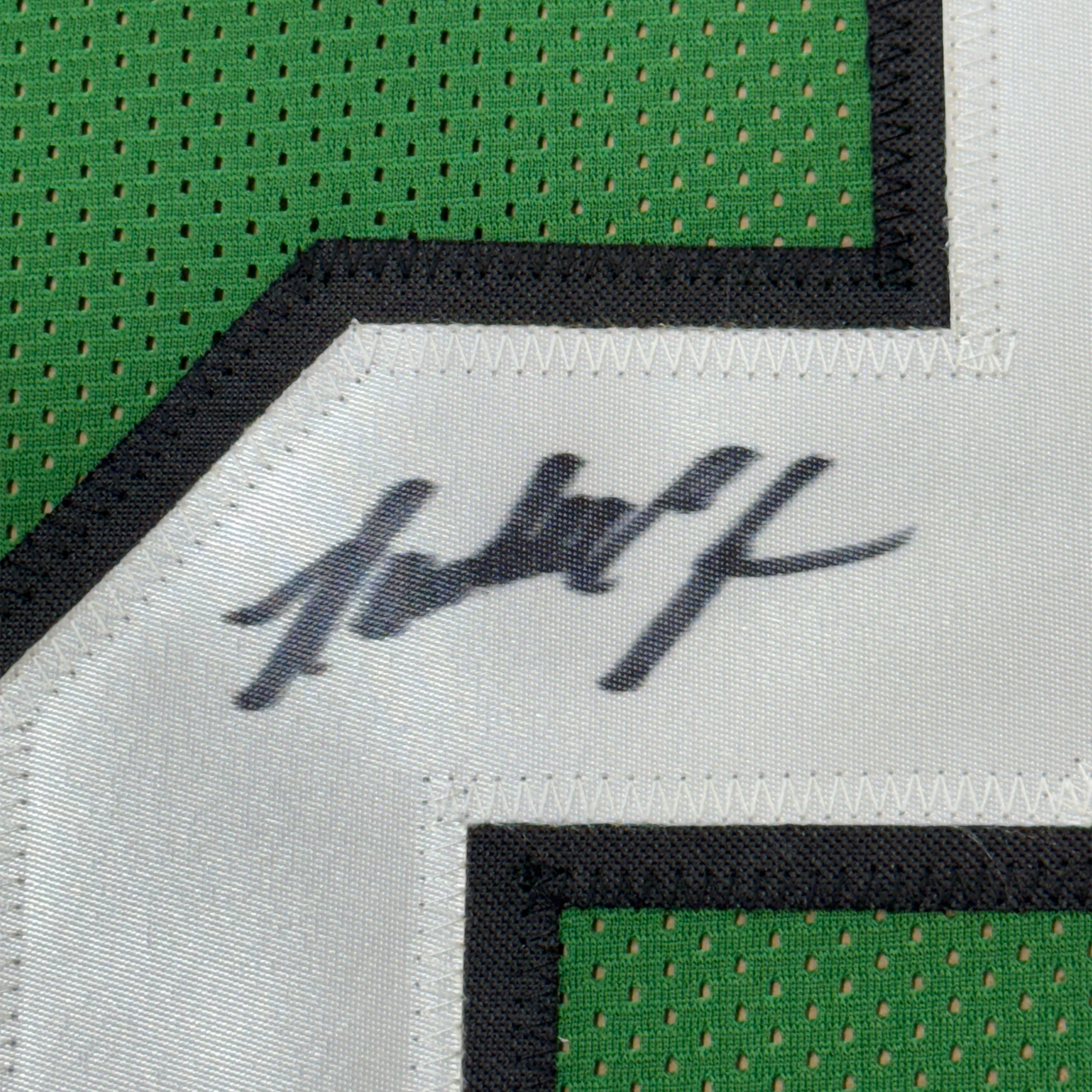 Camiseta de fútbol verde Filadelfia de 35 x 39, enmarcada, autografiada y firmada por Randall Cunningham (JSA COA)