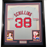 Camiseta de béisbol enmarcada, autografiada y firmada por Curt Schilling, 35 x 39, color gris Boston, JSA COA